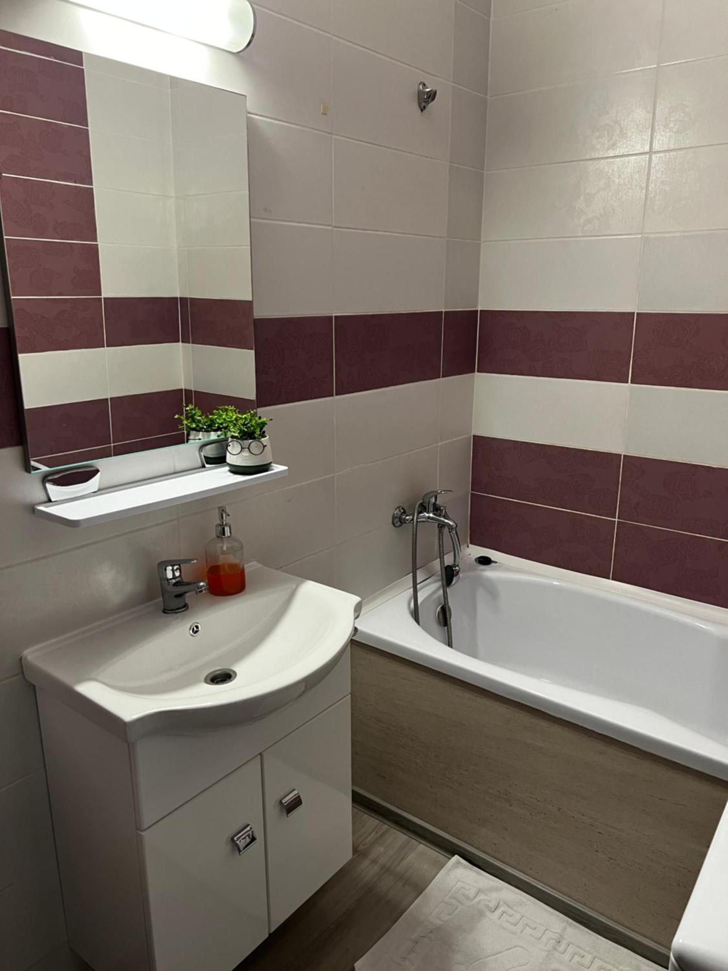 Casa Habana 2 Apartment Oradea Bagian luar foto
